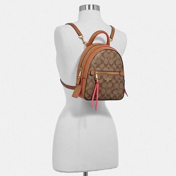🌷Coach Signature Andi Backpack NWT. - Picture 8 of 8